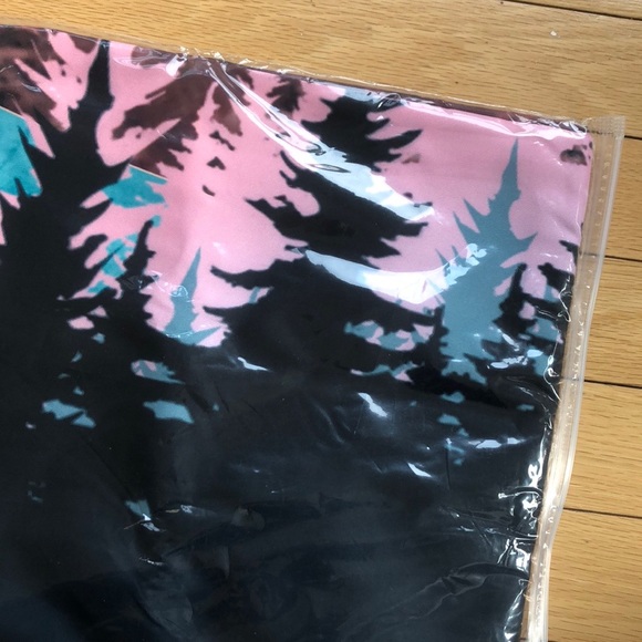 Urban Outfitters Mountain ⛰ Tapestry *NEW* - Picture 10 of 11